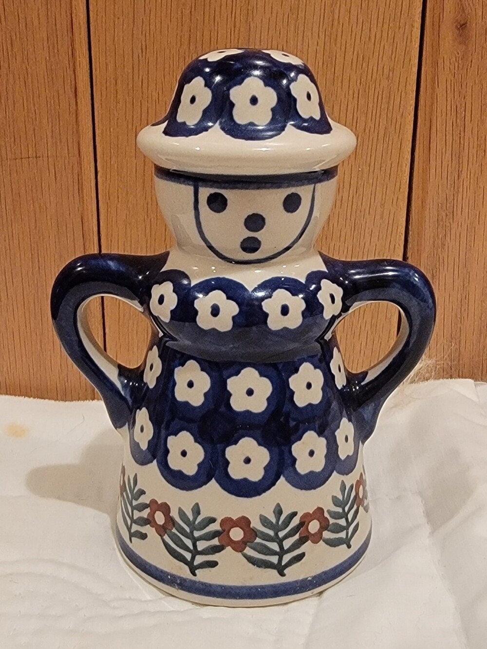 Boleslawiec Polish Pottery Woman Shaker # 107 J. Radzinska